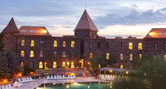 Hotel Gold River