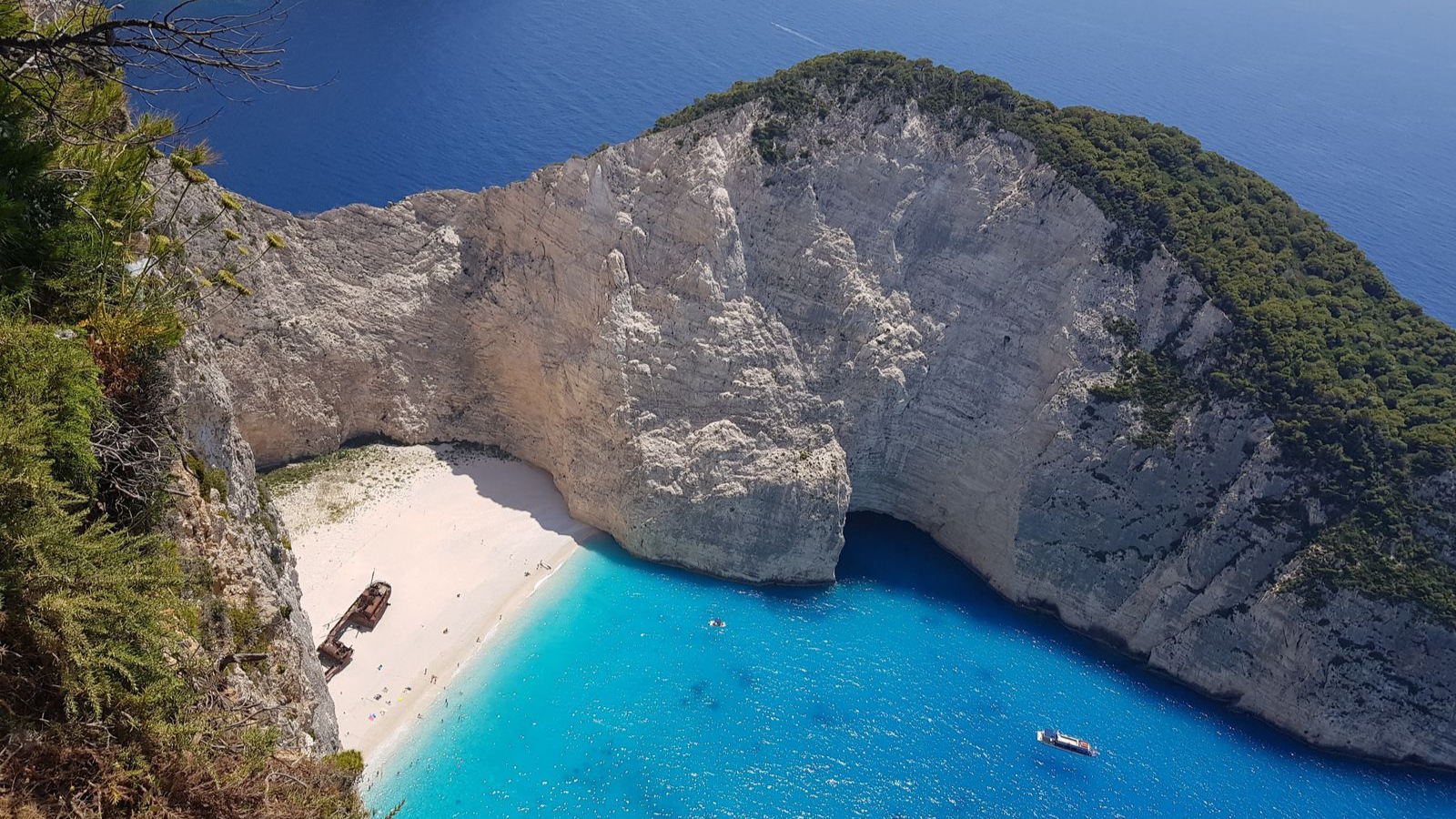 Luxury cruise and resort scene